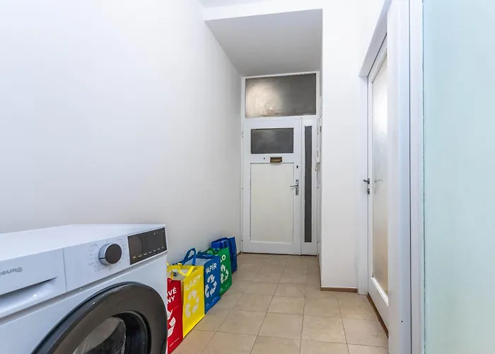 Appartement Stepanska 36