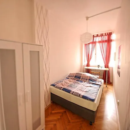 Stepanska 36 * Praga