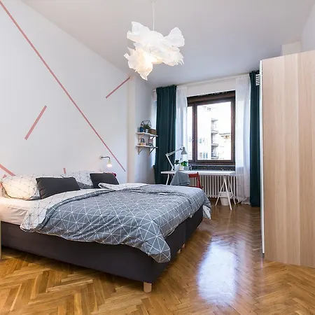 Apartment Stepanska 36 *