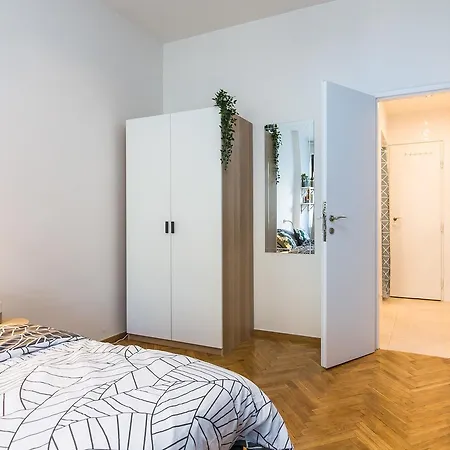 Stepanska 36 Apartment