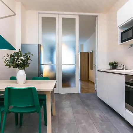 Stepanska 36 Apartment *