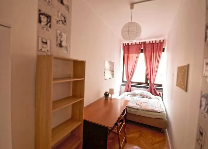 Stepanska 36 *