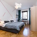 Appartamento Stepanska 36 *